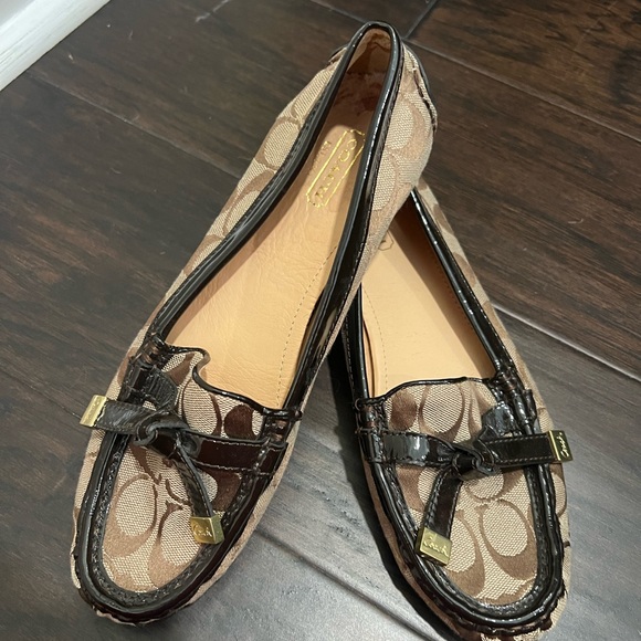 Coach Loafers - Picture 1 of 4